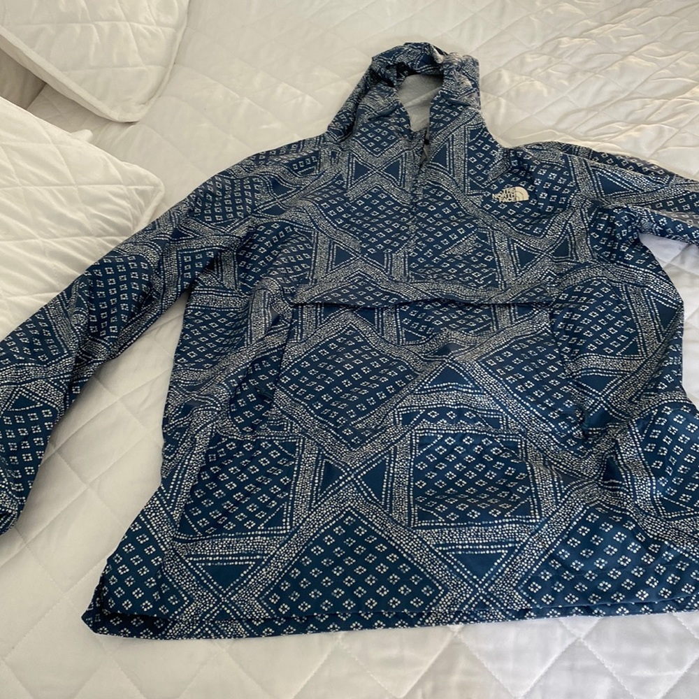 Selling never worn North Face rain jacket!!